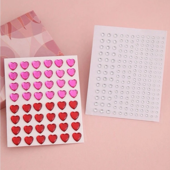 2 Pieces Of Mini Love Diamond Facial Jewelry Three-Dimensional Simulated Gemston - Picture 2 of 3